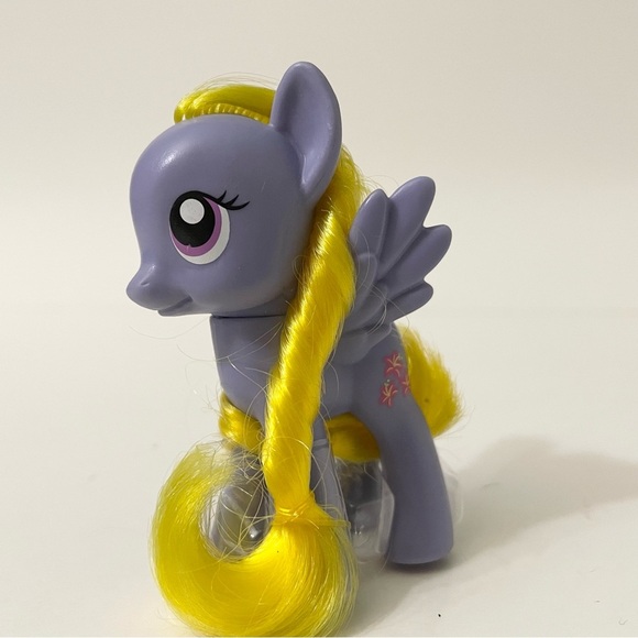 My Little Pony Lily Blossom Brushable Figure Toy - Picture 16 of 16